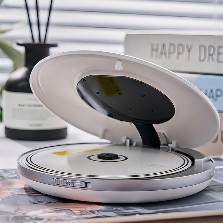 コンパクトCDウォークマンはまだデジタル時代に競争できますか？